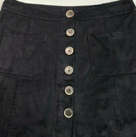Zara button front suede mini skirt-XS - Picture 4 of 4